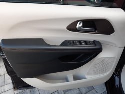 Chrysler Pacifica, 3,6L, 7míst,android, REZERVACE