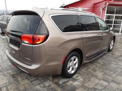 Chrysler Pacifica, 3,6L V6 HYBRID, REZERVACE