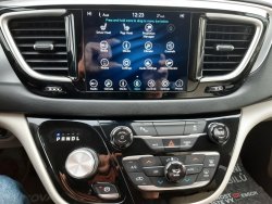 Chrysler Pacifica, 3,6L V6 HYBRID, REZERVACE