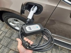 Chrysler Pacifica, 3,6L V6 HYBRID, REZERVACE