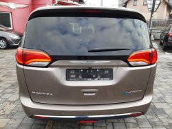 Chrysler Pacifica, 3,6L V6 HYBRID, REZERVACE