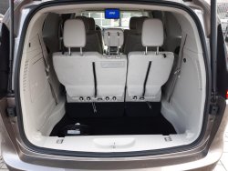 Chrysler Pacifica, 3,6L V6 HYBRID, REZERVACE