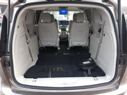 Chrysler Pacifica, 3,6L V6 HYBRID, REZERVACE