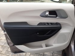 Chrysler Pacifica, 3,6L V6 HYBRID, REZERVACE