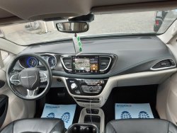 Chrysler Pacifica, 3,6L V6,kůže,7míst, nový model