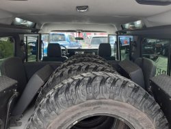 Land Rover Defender, 110 TD5, 9mít, ČR, tažné 3,5t