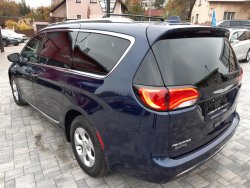 Chrysler Pacifica, 3,6L V6 L Plus, DVD, REZERVACE