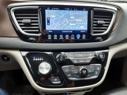 Chrysler Pacifica, 3,6L V6 L Plus, DVD, REZERVACE