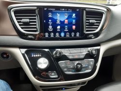 Chrysler Pacifica, 3,6L V6 L Plus, DVD, REZERVACE