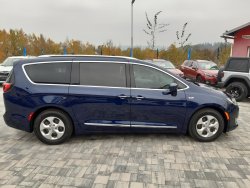 Chrysler Pacifica, 3,6L V6 L Plus, DVD, REZERVACE