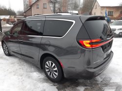 Chrysler Pacifica, 3,6L Hybrid, 7míst, REZERVACE