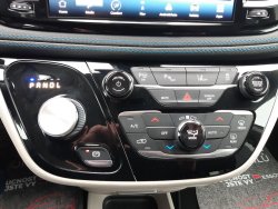 Chrysler Pacifica, 3,6L Hybrid, 7míst, REZERVACE