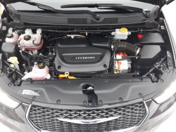 Chrysler Pacifica, 3,6L Hybrid, 7míst, REZERVACE