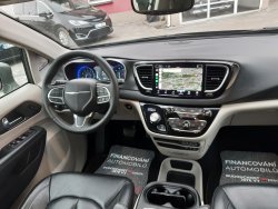 Chrysler Pacifica, 3,6L V6, kůže,radar,nový model