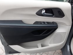 Chrysler Pacifica, 3,6L V6, kůže,radar,nový model