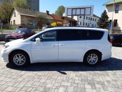 Chrysler Pacifica, 3,6L V6,kůže,radar,nový model
