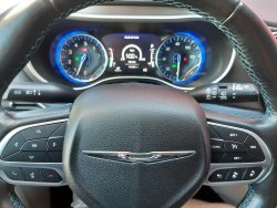 Chrysler Pacifica, 3,6L V6,kůže,radar,nový model