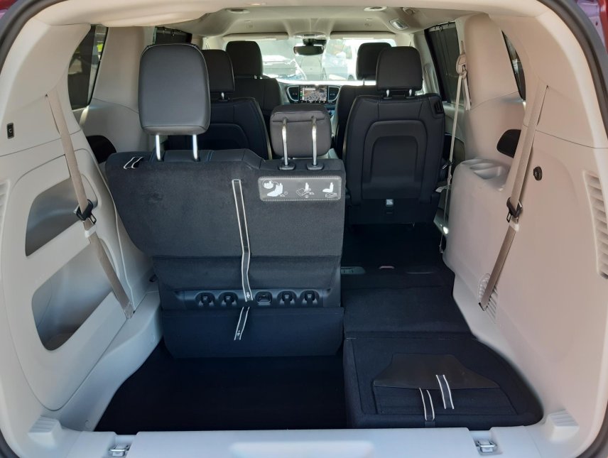 Chrysler Pacifica, 3,6L V6, 7míst, adapt, android