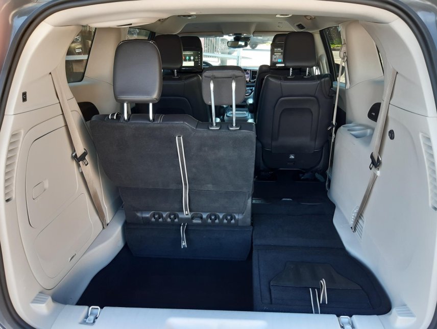 Chrysler Pacifica, 3,6L Hybrid,Top výbava, DVD+TV