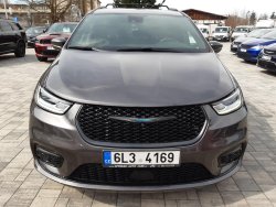 Chrysler Pacifica, 3,6L,7míst,nový model,38000km