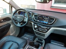 Chrysler Pacifica, 3,6L V6,kůže,radar,nový model