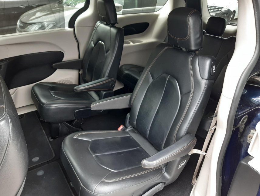 Chrysler Pacifica, 3,6L V6 Touring L, 7míst, kůže
