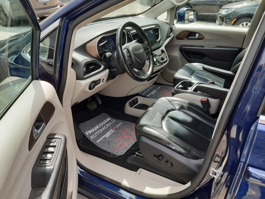 Chrysler Pacifica, 3,6L V6 Touring L, 7míst, kůže