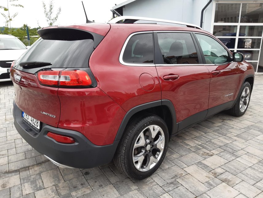 Jeep Cherokee, Limited 3,2 V6 4x4,kůže,kamera