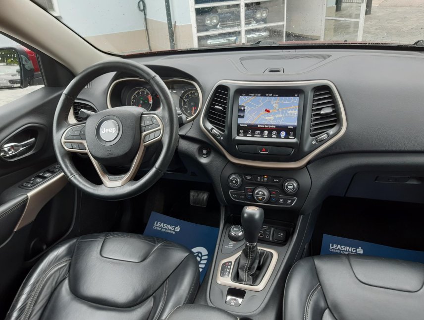 Jeep Cherokee, Limited 3,2 V6 4x4,kůže,kamera