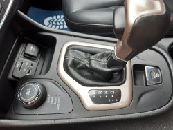 Jeep Cherokee, Limited 3,2 V6 4x4,kůže,kamera