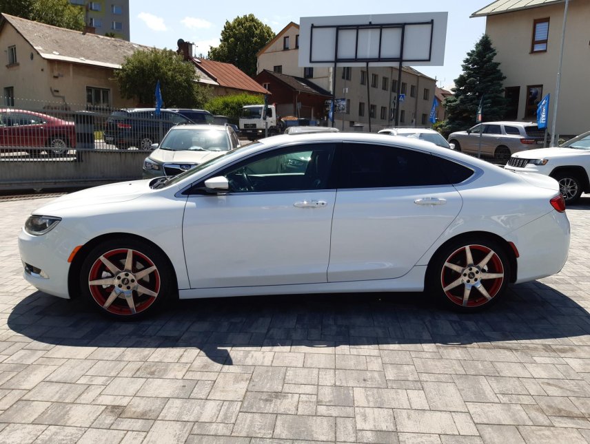Chrysler 200, 3,6L V6 4x4, kůže, kamera, LPG