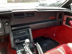 Chevrolet Camaro, Z28 5,0V8 Convertible renovace