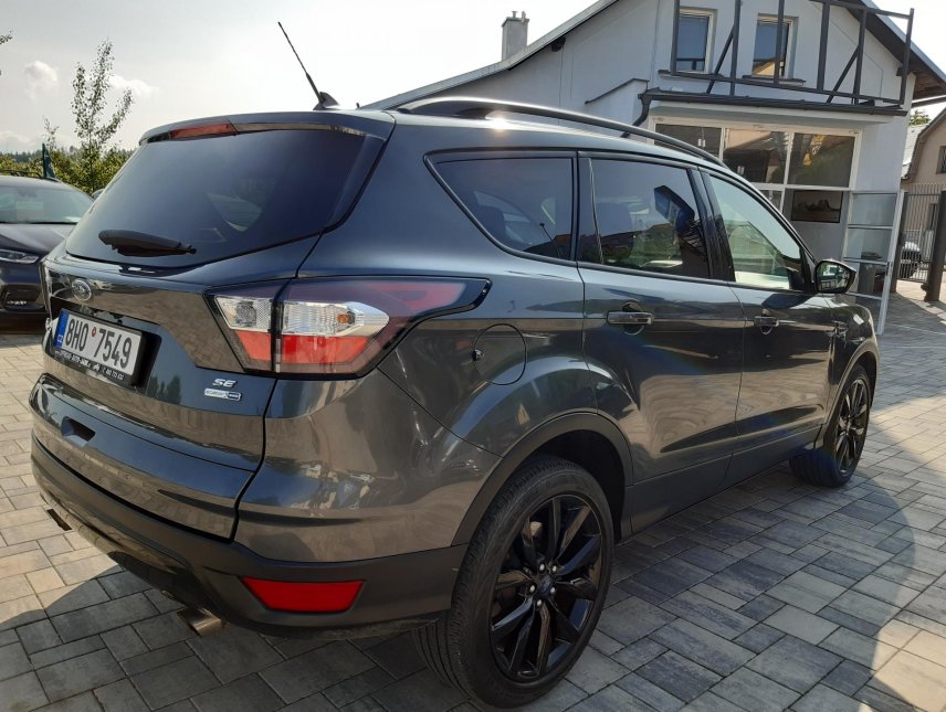 Ford Kuga, 1,5 4x4,134kW,android, CarPlay