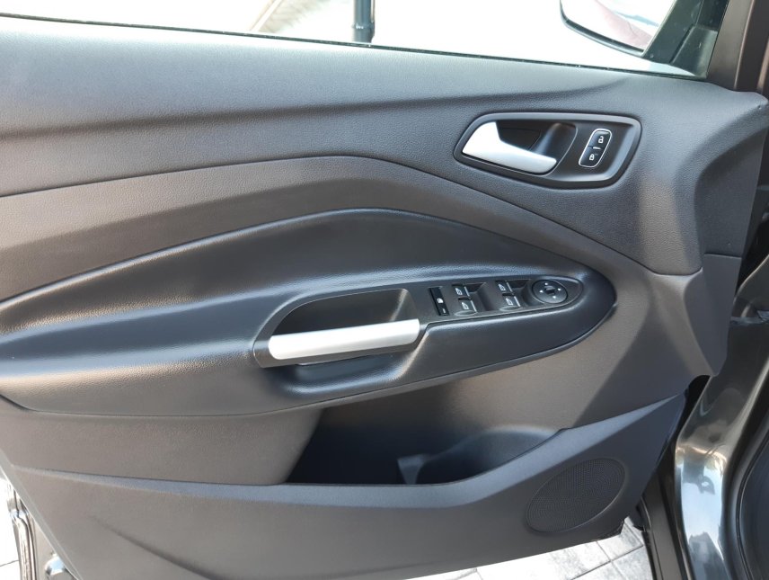 Ford Kuga, 1,5 4x4,134kW,android, CarPlay