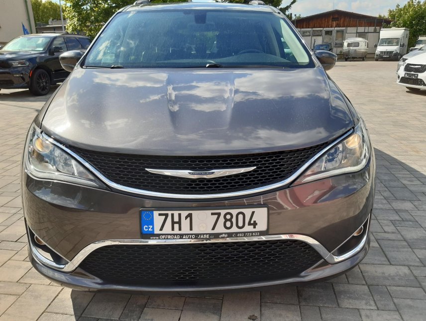 Chrysler Pacifica, 3,6L V6 7míst,kůže,kamera, LPG