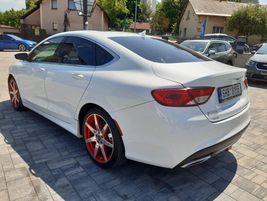 Chrysler 200, 3,6L V6 4x4, kůže, kamera, LPG