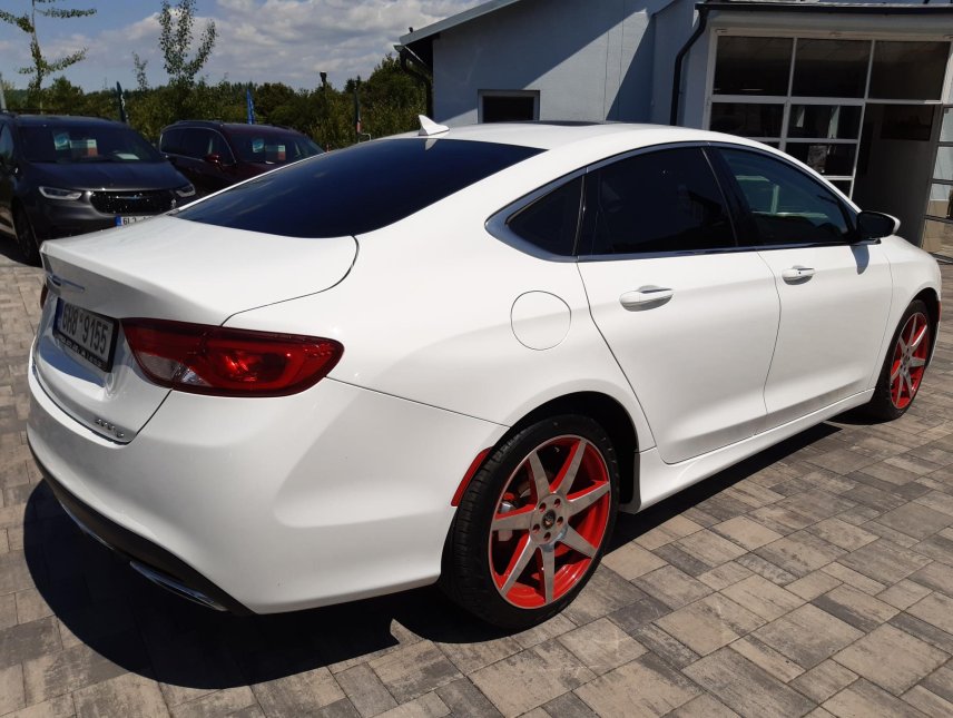 Chrysler 200, 3,6L V6 4x4, kůže, kamera, LPG