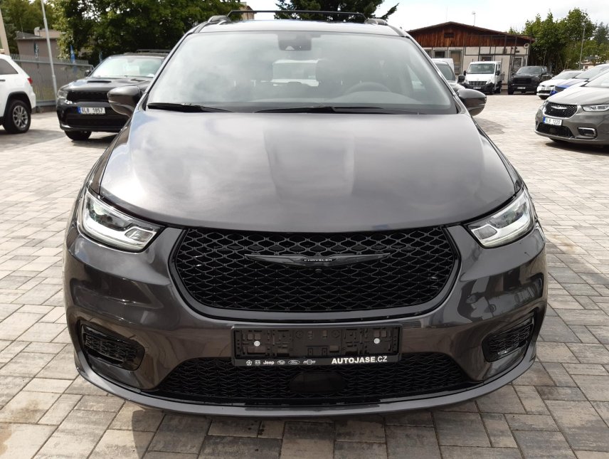 Chrysler Pacifica, 3,6L V6 SPORT, ALU 20, kůže