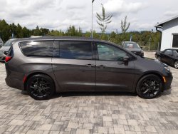 Chrysler Pacifica, 3,6L V6 SPORT, ALU 20, kůže