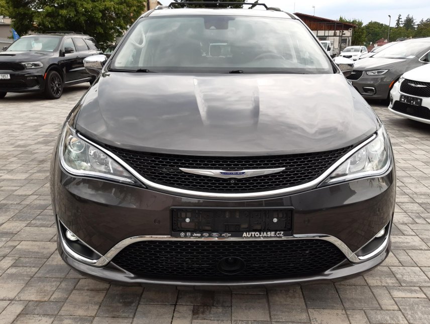 Chrysler Pacifica, 3,6 LIMITED , REZERVACE