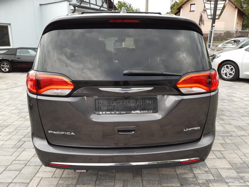 Chrysler Pacifica, 3,6 LIMITED , REZERVACE