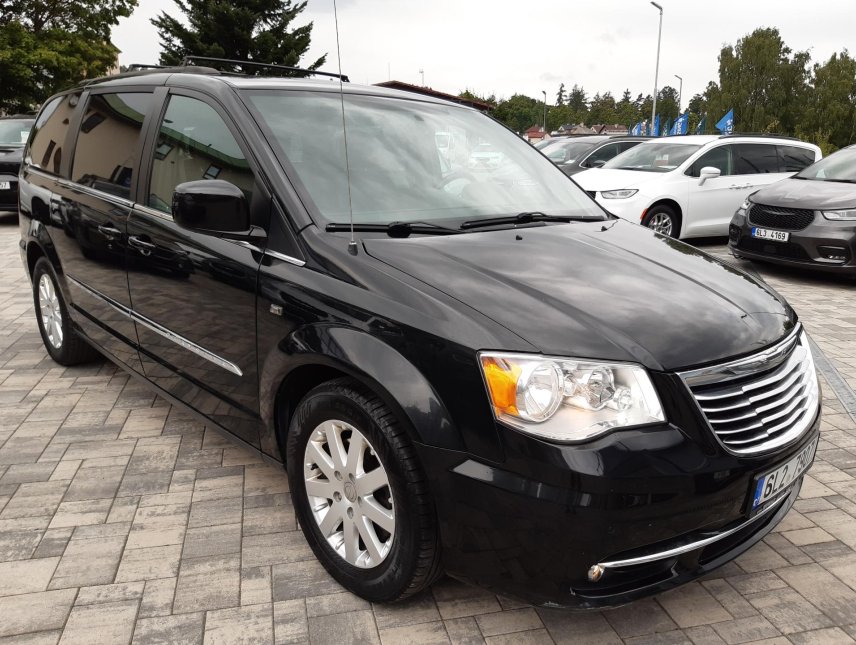 Chrysler Town & Country, 3,6L V6 Touring L,7míst, LPG