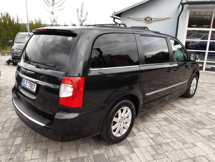 Chrysler Town & Country, 3,6L V6 Touring L,7míst, LPG
