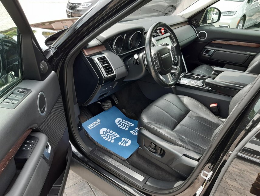 Land Rover Discovery, 3,0 HSE AWD,7 míst,max.výba,ČR