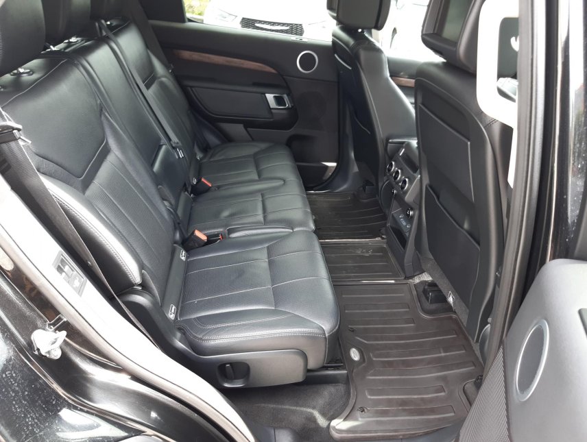 Land Rover Discovery, 3,0 HSE AWD,7 míst,max.výba,ČR