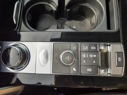 Land Rover Discovery, 3,0 HSE AWD,7 míst,max.výba,ČR