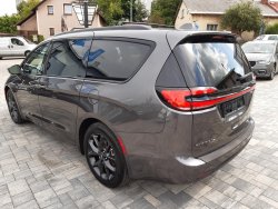 Chrysler Pacifica, 3,6L V6 SPORT, ALU 20, kůže