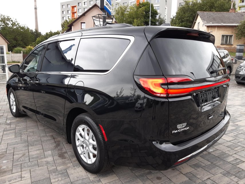 Chrysler Pacifica, 3,6L V6, kůže, kamera, Top km