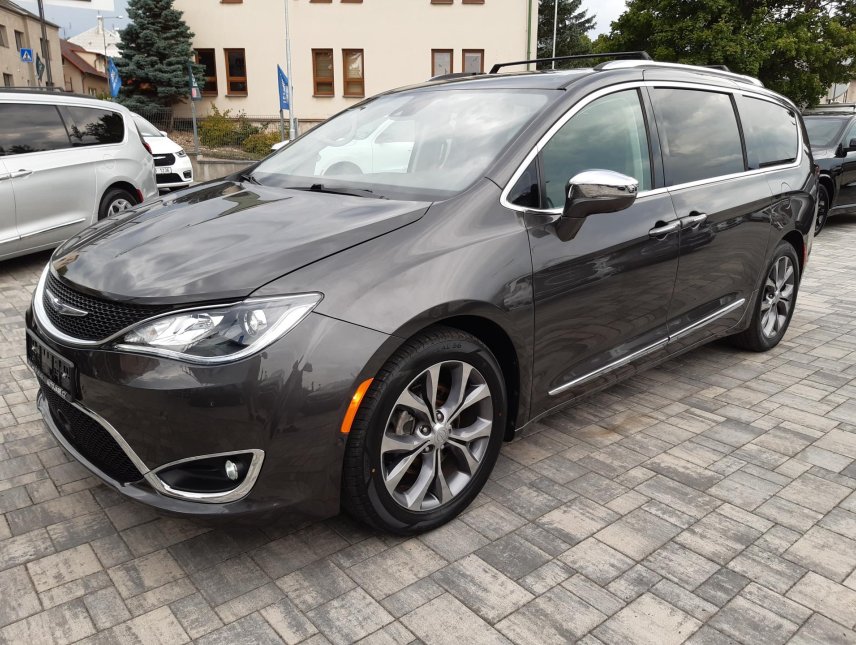 Chrysler Pacifica, 3,6 LIMITED , REZERVACE