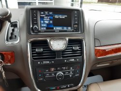 Chrysler Town & Country, 3,6L V6 Touring L,7míst, LPG